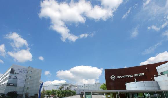 쌍용자동차는 서울회생법원이 '인가 전 M&A 재추진 신청 등'을 허가함에 따라 재매각 작업을 본격적으로 추진한다. 사진은 쌍용자동차 평택공장 전경 [사진=쌍용자동차]