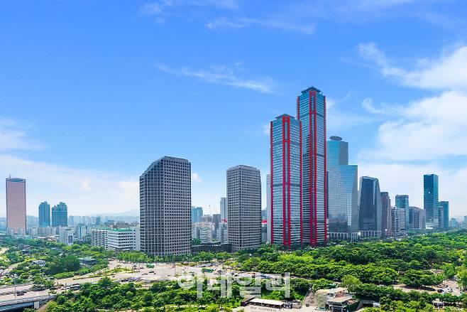 NH투자증권의 서울 여의도 파크원 사옥 전경.