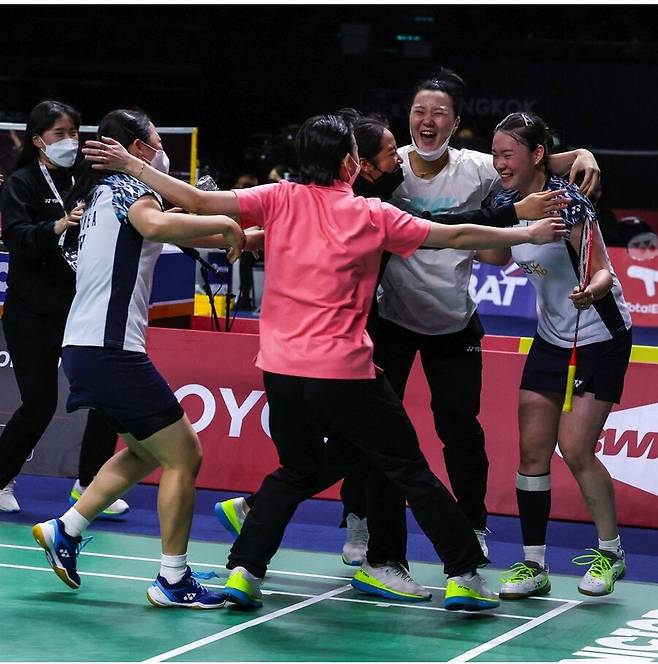 ▲ 2022 BWF 우버컵에서 승리한 뒤 기뻐하는 여자 배드민턴 대표팀 ⓒBWF 인스타그램 캡처