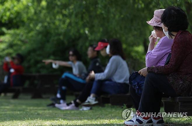 그늘이 간절한 계절 [연합뉴스 자료사진]