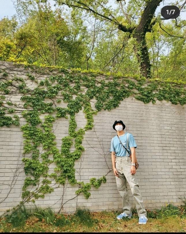 환기미술관에서 촬영한 사진 [RM 인스타그램 갈무리]