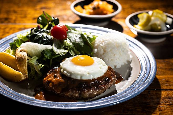 서울 을지로 ‘우정함박’의 데미함박스테이크. /이경호 영상미디어 기자