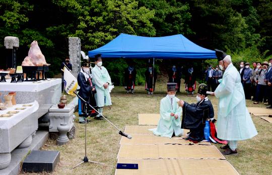 보령시는 임진왜란 발발 제430주년을 맞아 지난 13일 성주면 호국사에서 임란공신 추모대제를 봉행했다. 사진=보령시 제공