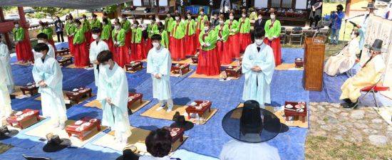 거창군 제50회 성년의날 기념 행사.