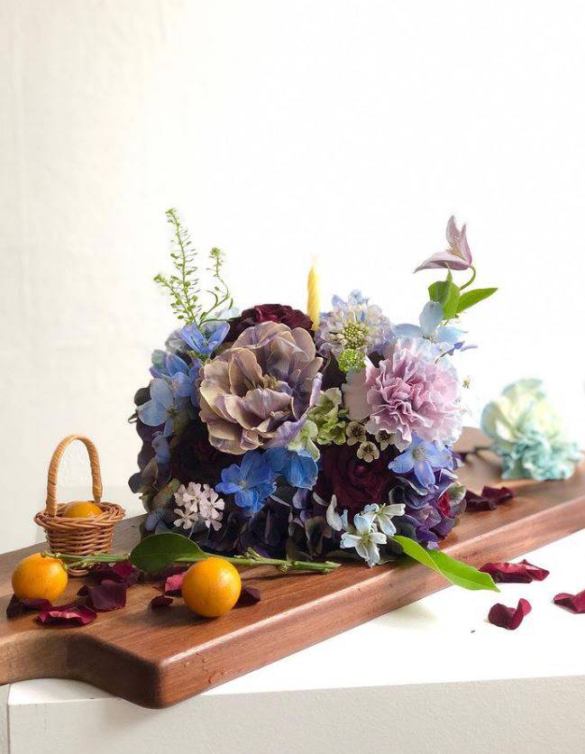 식탁 위의 꽃은 화려할수록 돋보인다. 개화당(@gaehwadang_flower) 제공