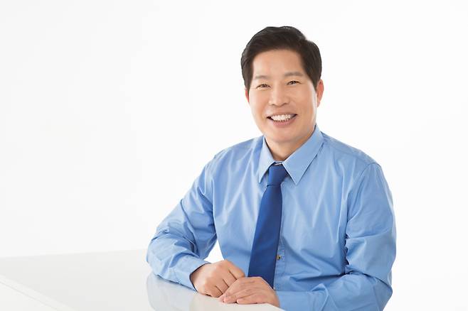 더불어민주당 공영민 고흥군수 후보. 선거 사무소 제공 *재판매 및 DB 금지