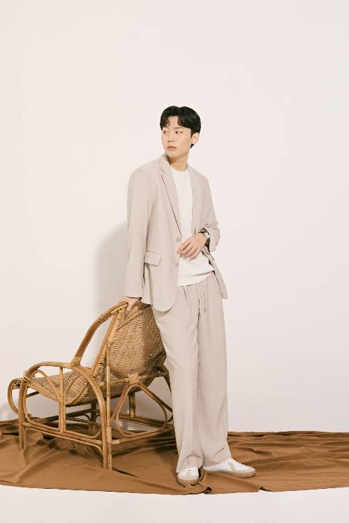 스파오 쿨테크 베이직 블레이저/사진=이랜드