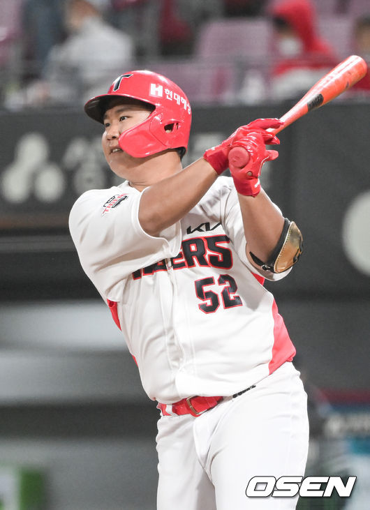 KIA 타이거즈 황대인이 득점타를 터트리고 있다./OSEN DB