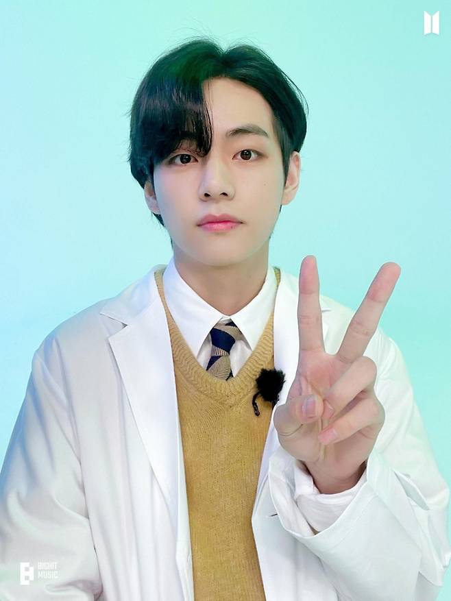 헤어날 수 없는 몰입감..방탄소년단 뷔, 빠.져.든.다♡