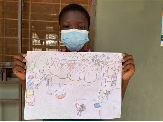가나에 사는 오스만 줄레이하(17)는 안심하고 물을 마실 수 있기를 바라는 마음으로 깨끗한 물을 긷는 주민들을 그렸다. 초록우산어린이재단 제공