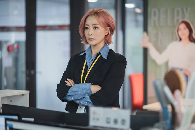 MBC 금토드라마 '내일'에서 구련 역을 맡은 배우 김희선. MBC 제공