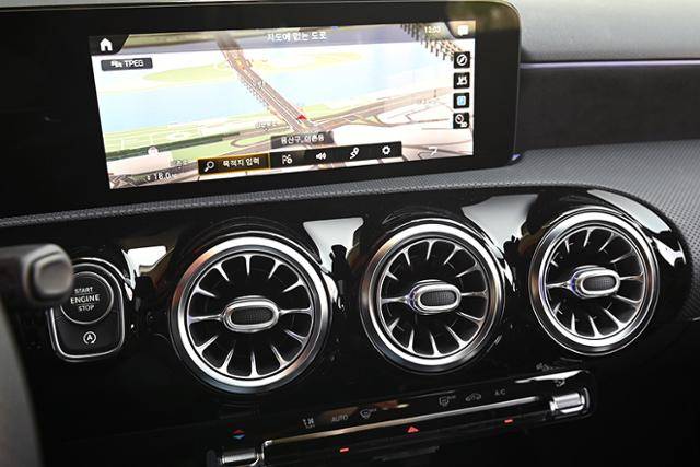 메르세데스-AMG A 35 4MATIC 세단 시승기