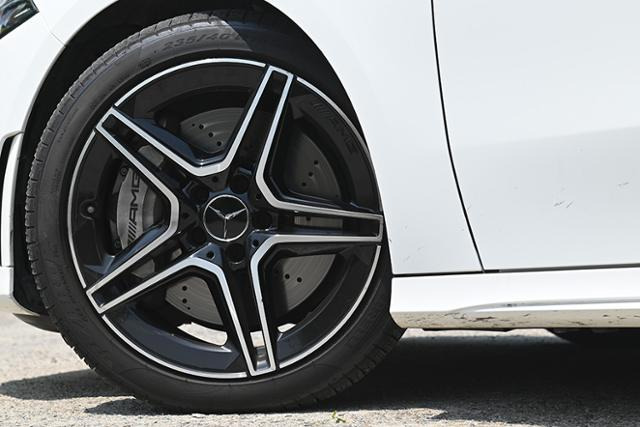 메르세데스-AMG A 35 4MATIC 세단 시승기