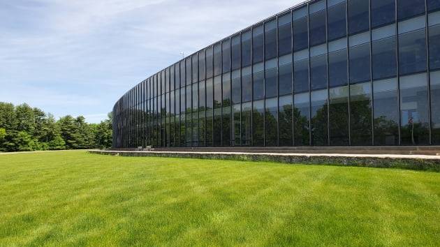 뉴욕주 요크타운 하이츠의 IBM 토마스 왓슨 연구소 전경