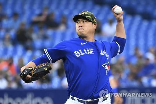 신시내티전에서 시즌 첫 승리를 기록한 류현진  [AP=연합뉴스]