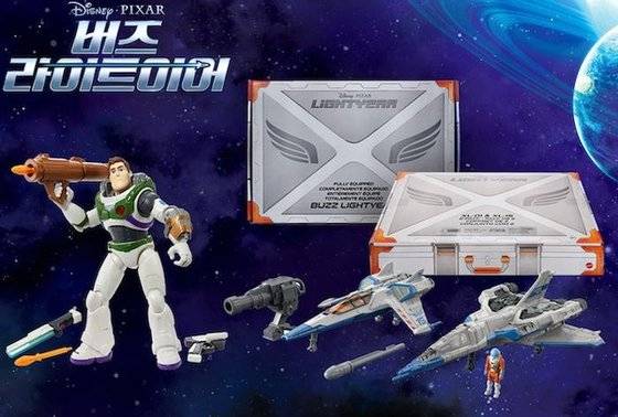 손오공이 판매하고 있는 버즈 라이트이어 컬렉션. 손오공은 다음달 애니메이션 개봉을 앞두고 한정 상품을 선보였다. [사진 손오공]