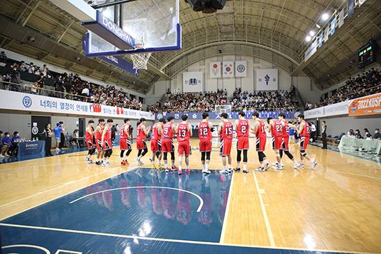 고려대가 26일 신촌 연세대전서 82-71로 승리, 맞대결 7연패 탈출에 성공했다. 사진=대학농구연맹 제공