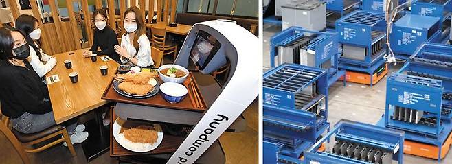 2020년 10월 판교자율주행모빌리티쇼에서 중국 로봇 기업 푸두가 만든 서빙 로봇이 음식을 나르고 있다. 오른쪽 사진은 중국의 로봇 기업 하이크로봇의 물류 로봇이 광둥성 포산(佛山)시 폴크스바겐 공장에서 부품을 나르는 모습. 하이크로봇은 지난해 27억6000만위안(약 5130억원)의 매출을 기록했다. /연합뉴스·중국이동로봇산업연맹