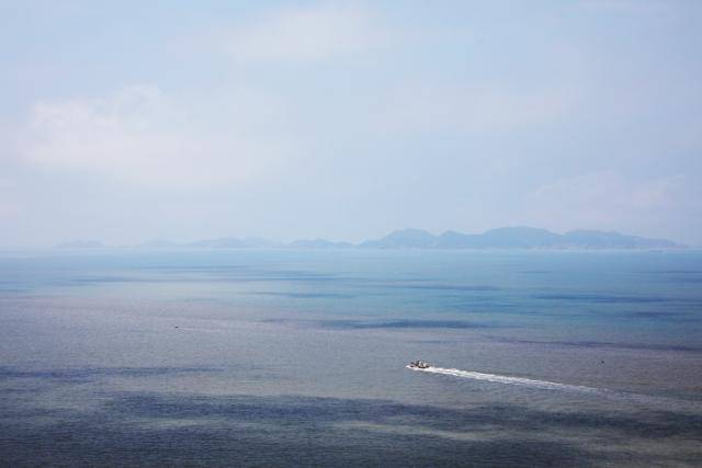 선착장 반대편 전망대에서 안마도가 신기루처럼 보인다. ⓒ박준규