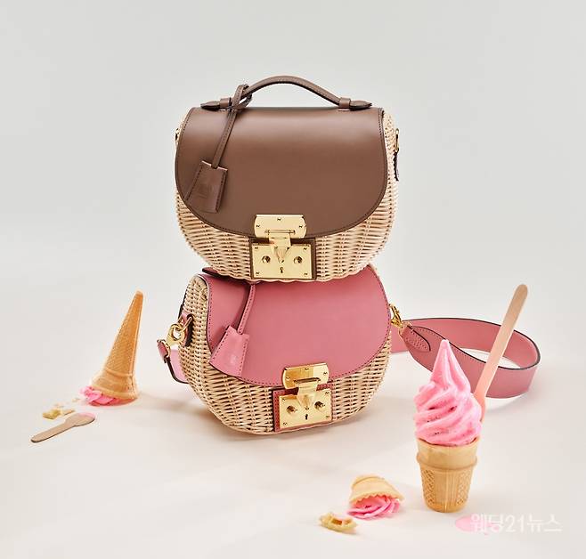 4x5_Moynat_Flori_Escapade_Taupe_and_Pink (사진제공 : 모이나)