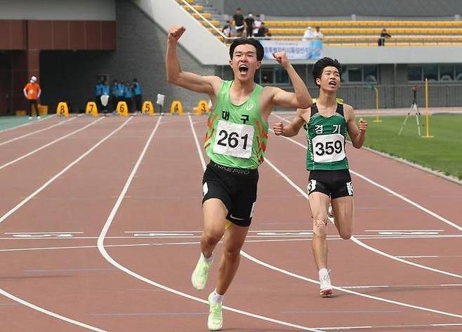 김동진(월배중)이 한국 남자 중학교부 100m 신기록을 세웠다. (사진=대한육상연맹 제공) *재판매 및 DB 금지