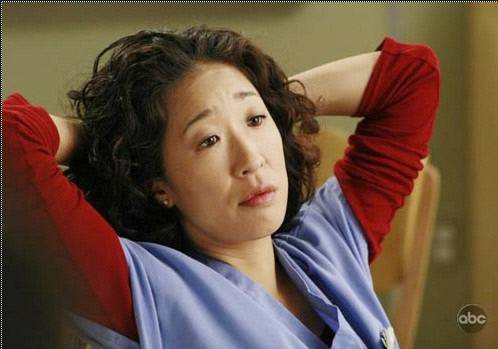 ABC방송국의 인기 의학 드라마 ‘그레이 아나토미’ 시리즈 속 산드라 오. 그는 이 드라마로 큰 인지도를 얻었다.