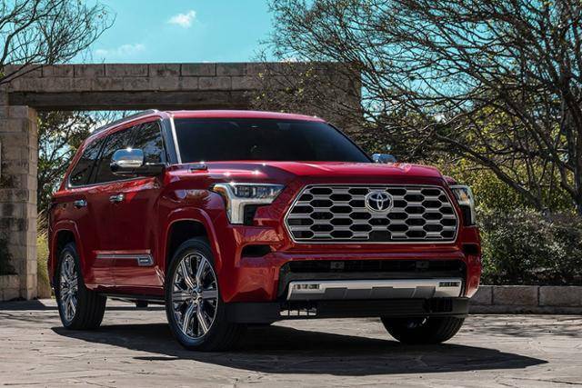 토요타 세콰이어 리뷰