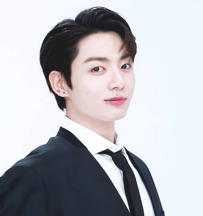 방탄소년단 정국, '영앤리치' 고품격 자태..만인이 설레는 남자