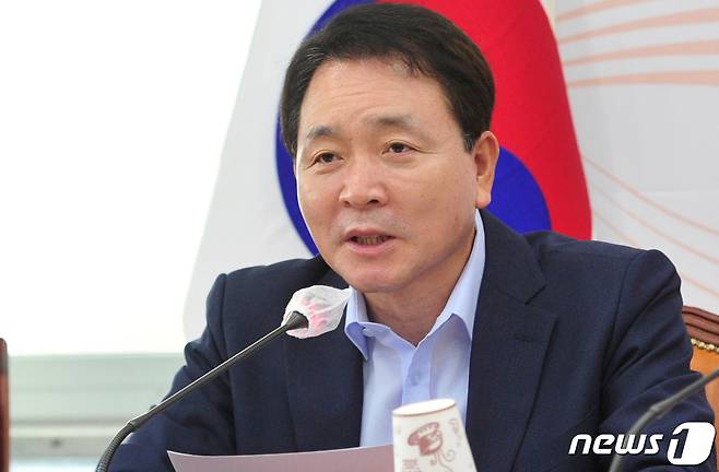 성일종 국민의힘 정책위의장이 2일 오전 서울 여의도 국회에서 열린 최고위원회의에서 발언을 하고 있다. (공동취재) 2022.6.2/뉴스1 © News1 허경 기자