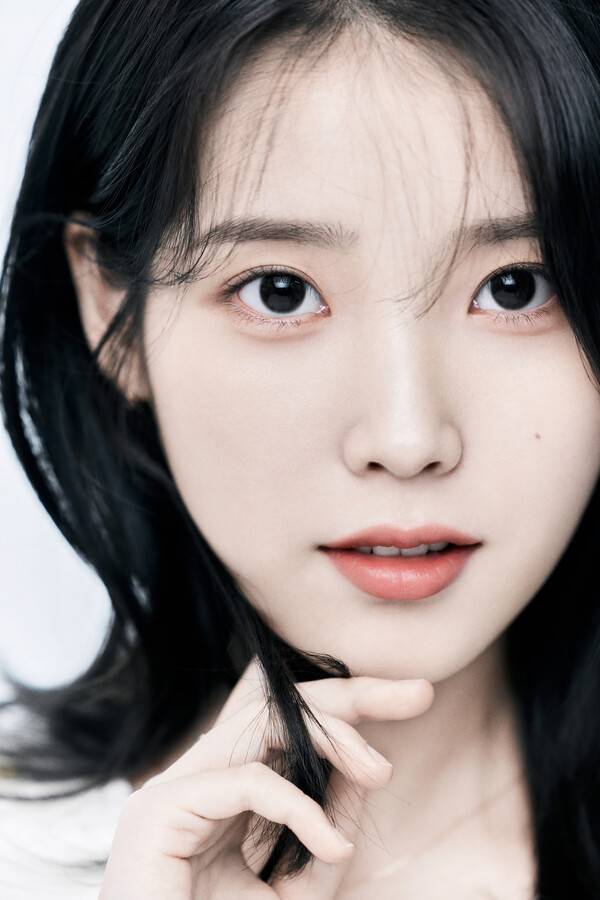 배우 이지은(아이유). 제공|EDAM엔터테인먼트