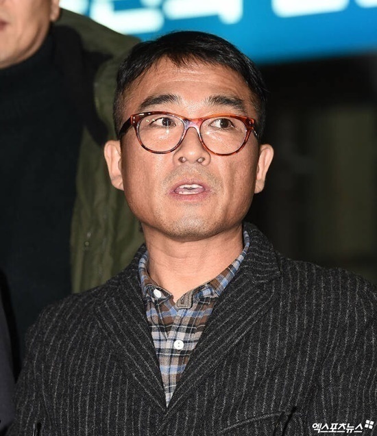 Kim Gun Mo And Jang Ji Youn Shock Break Sex Scandal Controversy Only Left