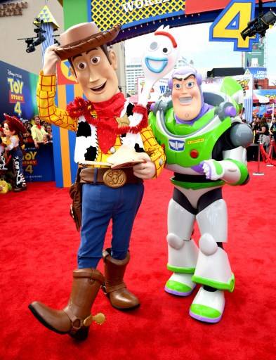 토이스토리 캐릭터 우디(왼쪽)과 버즈 /사진=AFPBBNews=뉴스1