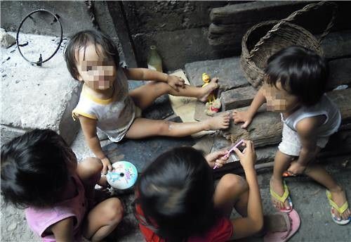 필리핀에 있는 코피노 아이들. 연합뉴스