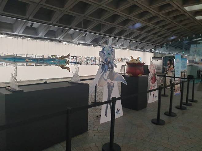 무용, 유라 작가가 재현한 원신 무기들