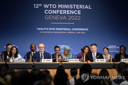 지난 17일(현지시각) 스위스 제네바에 열린 WTO 각료회의 폐막식 [로이터 연합뉴스 자료사진. 재판매 및 DB 금지]