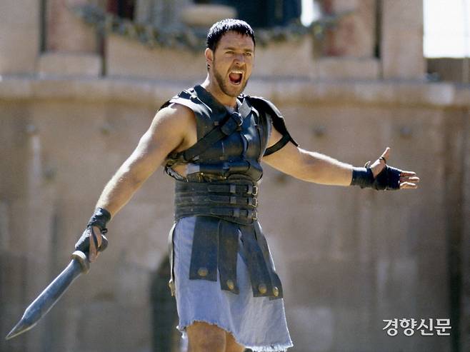 영화 <글래디에이터>(2000)에서 검투사 막시무스는 스키피오의 카르타고 정벌을 재현한 대전차 전투에 나선다.