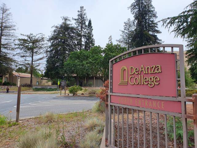 3일(현지시간) 미국 캘리포니아주 쿠퍼티노에 위치한 2년제 대학(CC) '디 안자 컬리지' 주변 모습. 쿠퍼티노=이정원 기자