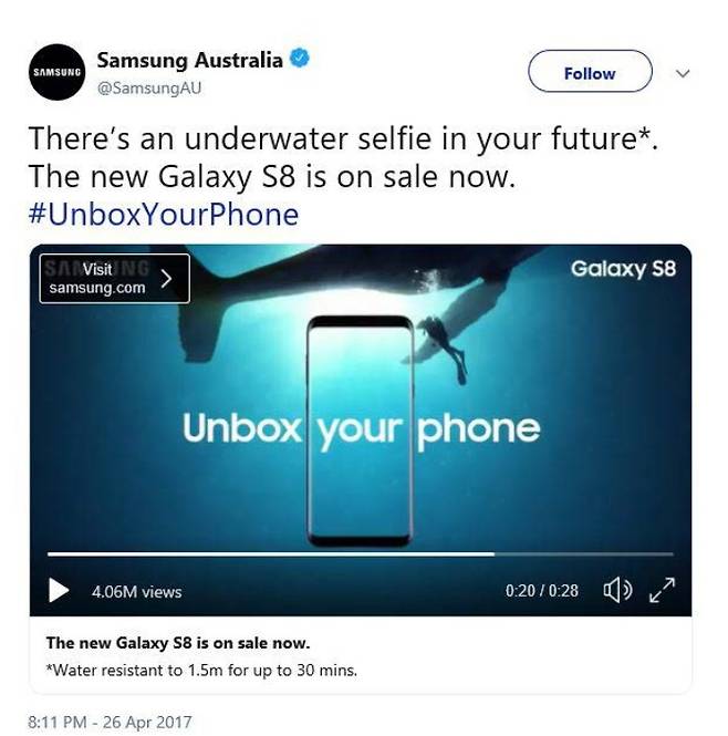 호주 경쟁소비자위원회(ACCC)는 호주 연방법원이 삼성전자 호주법인에 1400만달러(약 183억원)의 벌금을 부과했다고 23일 밝혔다. 사진은 벌금 부과의 원인이 된 방수 성능 관련 광고. (사진=ACCC 제공) *재판매 및 DB 금지