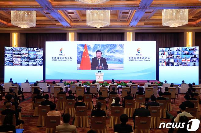 시진핑 중국 국가주석이 23일 화상으로 진행된 브릭스 정상회의에 참석했다. © 로이터=뉴스1 © News1 정윤영 기자