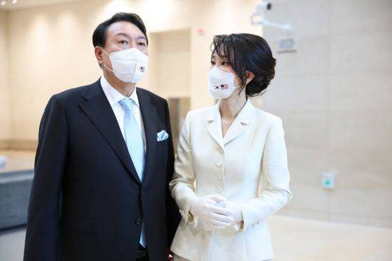 윤석열 대통령(왼쪽)과 김건희 여사. 연합뉴스