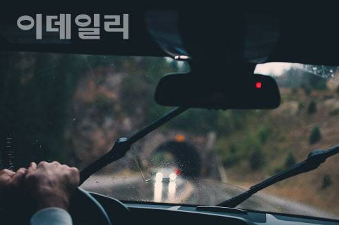 장마철 운전 관련 이미지(사진=한국자동차매매사업조합)