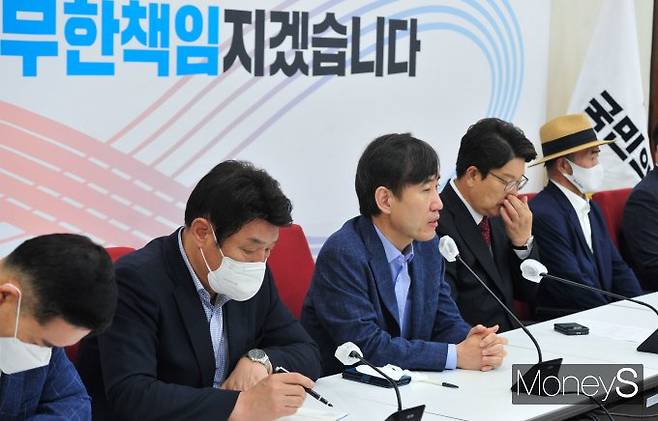 하태경 공무원 피격 사건 진상 조사 TF 위원장이 24일 오전 서울 여의도 국회에서 열린 '해수부 공무원 피격사건 진상조사 TF' 유족 초청 간담회에서 발언을 하고 있다./사진=장동규 기자