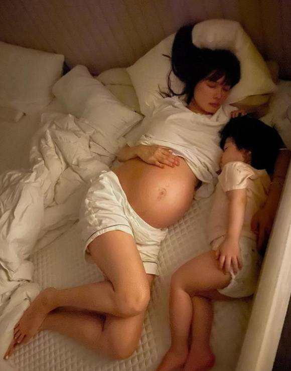 방송인 양미라가 26일 만삭 사진을 공개했다. /사진=양미라 인스타그램 캡처