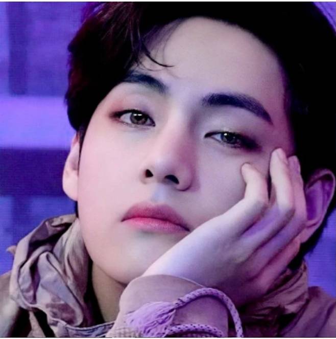 'Z세대 픽' 방탄소년단 뷔, '메타버스 속 이상적인 남자 모델' 1위