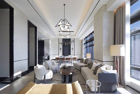 삼성동 그랜드 인터컨티넨탈 서울 파르나스의 ‘럭셔리 이스케이프 인 더 시티 패키지’ 클럽 프레지덴셜 스위트.(사진=인터컨티넨탈)