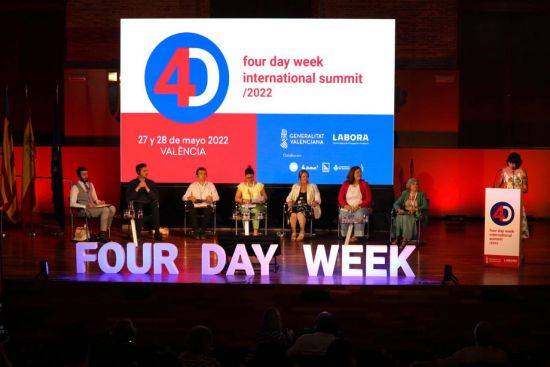 지난달 27~28일 스페인 발렌시아에서 열린 주 4일 근무제 관련 국제 회의 모습(사진출처 = 비영리단체 '포데이위크 글로벌' 트위터)