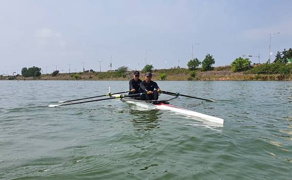 △사진설명 : 경기 현장_넷마블장애인조정선수단_(앞자리부터) 최범서 선수, 강이성 선수.
