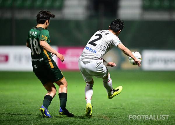 박광일(오른쪽, 경남FC). 서형권 기자