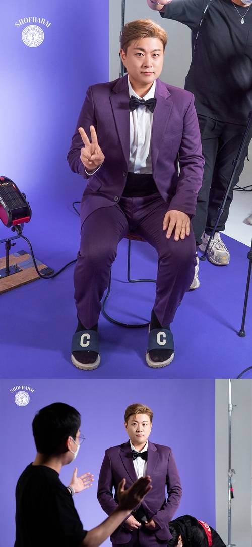 가수 김호중이 화사한 비주얼을 자랑했다. 사진=쇼팜