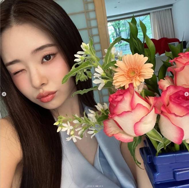 가품 착용 논란 후 사과문과 함께 활동 중단을 선언했던 유튜버 프리지아가 5개월 만에 유튜브 영상을 공개했다. /사진=프리지아 인스타그램